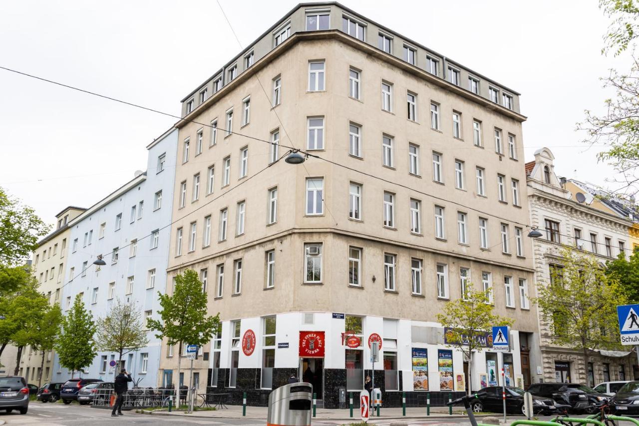 Moonlight Apartment With Porch Near Schoenbrunn And Westbahnhof Wiedeń Zewnętrze zdjęcie
